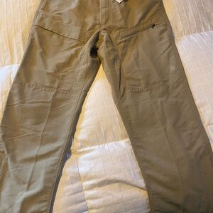Men’s Northface pants size 34 polyester